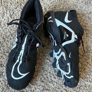 Nike Alpha boys cleats 5.5Y